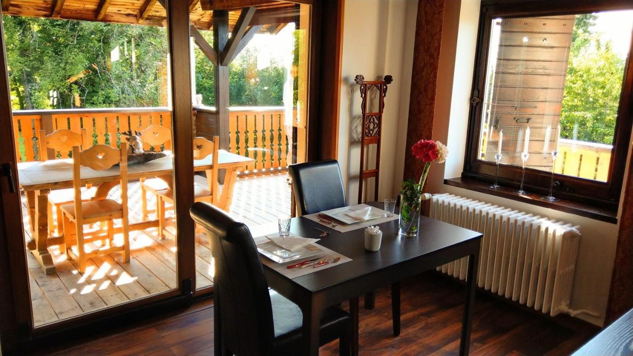 Domaine De L'Olifant Bed & Breakfast Champanges Exterior foto