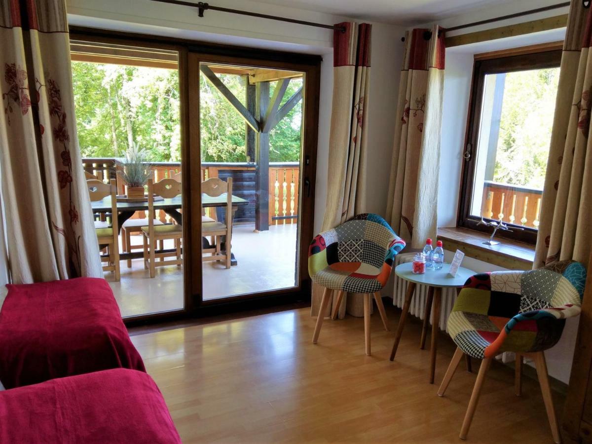Domaine De L'Olifant Bed & Breakfast Champanges Exterior foto